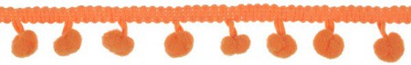 guirlande-pompon-uni-decoration-mariage-salle-orange.jpg